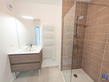 Location Appartement 2 pièces 44m² GIERES 38610 - Photo 5