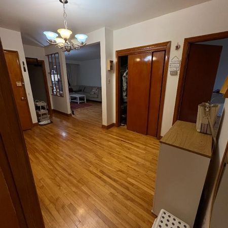 Grand 5 1/2 propre et lumineux partir de 1 decembre - Photo 3