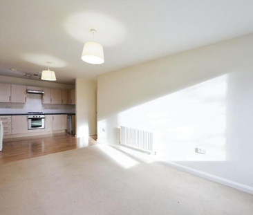 Queen Marys Avenue, WATFORD - Photo 3
