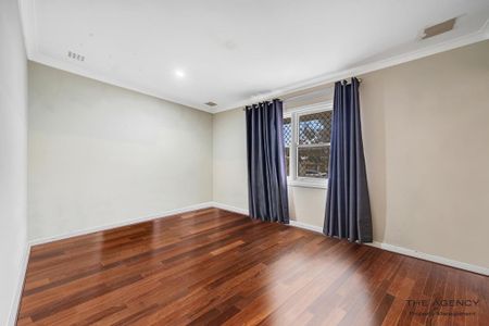 Exciting Renovation Opportunity at 24 Longhurst Way, Queens Park - Photo 5