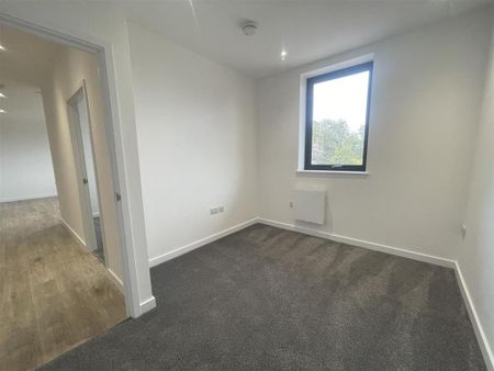 2 bedroom apartment to rent - Photo 3