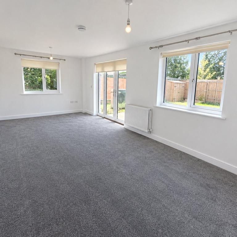 4 bedroom house to rent - Photo 1