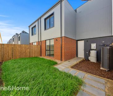 12 Montgomery Court, St Albans, VIC 3021 - Photo 5