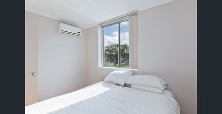 Modern apartment in idyllic location - Photo 2