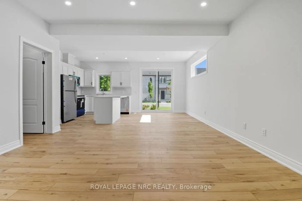 121A Moffatt Street #16 - Photo 1