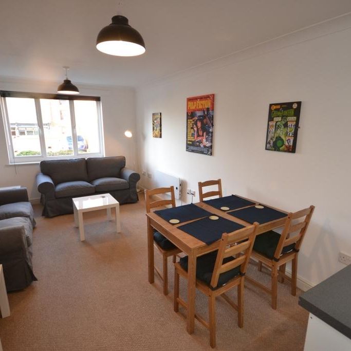 2 bedroom flat to rent - Photo 1