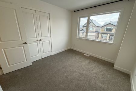 For Lease - 221 Gretsch Road, Leitrim, Ontario - Photo 3