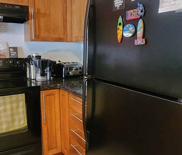 Big, Ground Floor 1 bed + den at Waterscapes - Photo 4