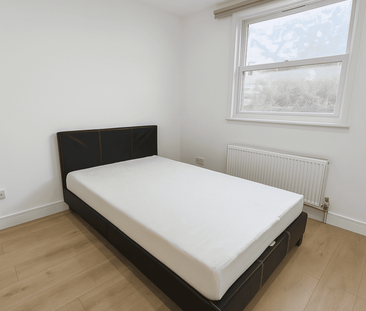 5 bedroom townhouse to rent - Photo 1