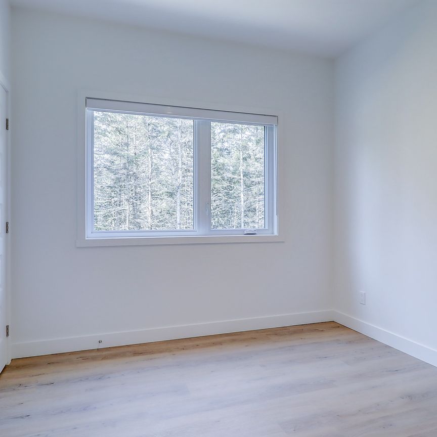 1597, rue du Calypso, Magog - Photo 1