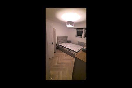 2 Bed Penthouse, Devonshire Road, SW19 - Photo 5