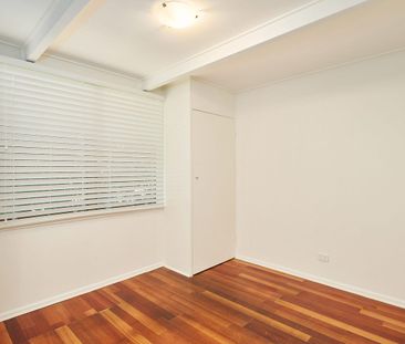 WALK TO SHELLY BEACH! - Photo 1