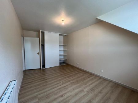 Location Appartement 3 pièces 79m² CANTELEU 76380 - Photo 3