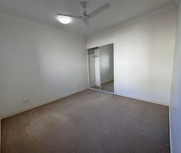 Spacious & Modern 3-Bedroom Apartment in the Heart of Eight Mile Pl... - Photo 2