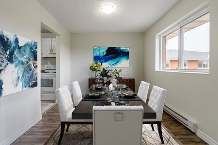 One Bedroom Plus Den - Photo 3