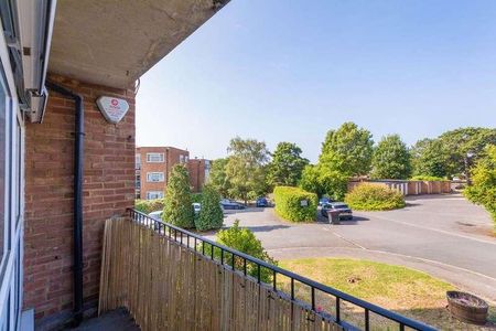 Croxley Rise, Maidenhead, SL6 - Photo 4