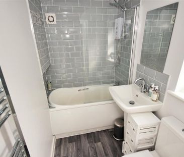 2 bedroom maisonette to rent - Photo 6