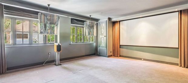 Stunning detached home which has been finished to a high standard with spacious bright rooms throughout including a cinema room. - Photo 1
