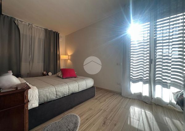 Porzione di bifamiliare in affitto