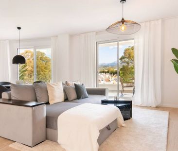 Luxury Apartment for rent in Marbella, Andalusia - Photo 2