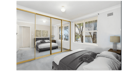 CHARMING TOP-FLOOR APARTMENT WITH BALCONY IN PRIME LOCATION - Photo 3