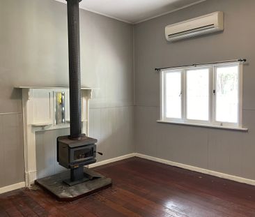 Cozy Home in the Heart of Collie - Photo 2