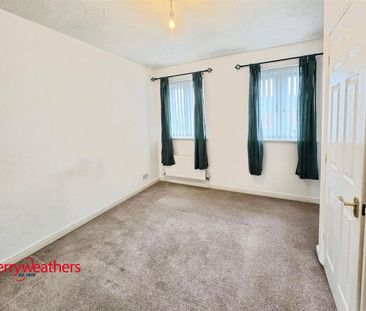 2 bed terraced house to rent in Hazel Court, Rotherham, S65 - Photo 5