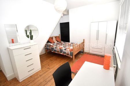 Whitby Road, Manchester, M14 6QH - Photo 3