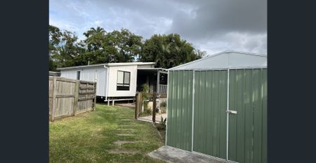 Granny flat plus Pool!! - Photo 2