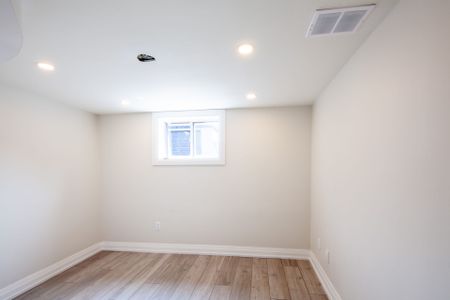 For Lease - 34 Robindale Avenue Unit# Basement, Toronto, Ontario - Photo 2