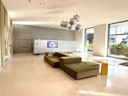 U-Bahn-Station U1 Kagran I Moderne Wohnung mit hochwertiger Ausstattung und Loggia I Donau Zentrum Nähe I Rooftop Pool I Sauna & Fitness - Photo 5