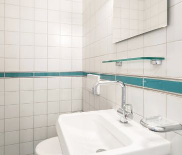 Premium Haus am Zürichsee | Grosszügige 5.5-Zimmer-Reinhenhaus im s... - Photo 6