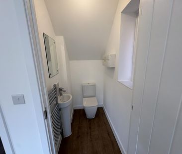 3 bedroom semi-detached house to rent - Photo 3