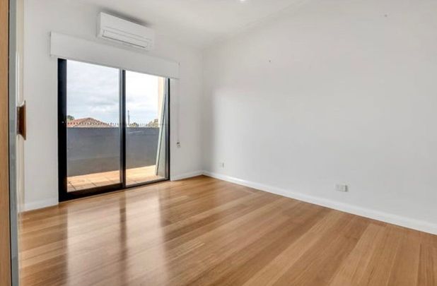 Brunswick East - Photo 1