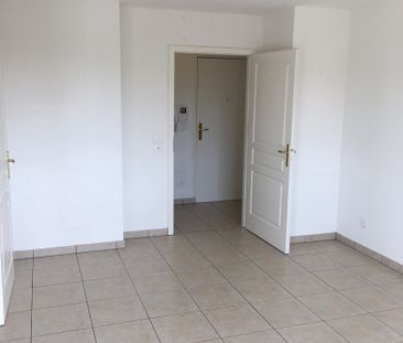 Location Appartement 2 pièces 45m² - Photo 2