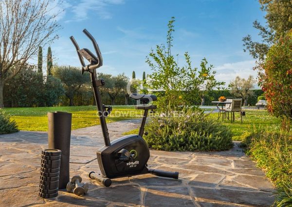 viale apua, Pietrasanta, Tuscany 55045