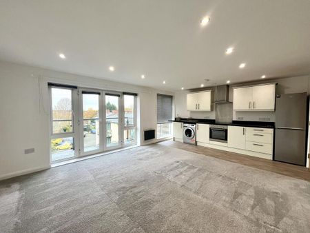 2 bedroom flat to rent - Photo 2