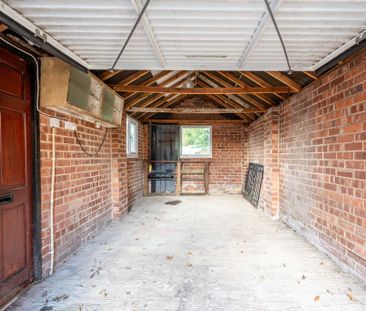 3 bedroom semi-detached house to rent - Photo 4