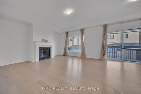 For Lease - 3950 Koenig Road, Burlington, Ontario - Photo 3