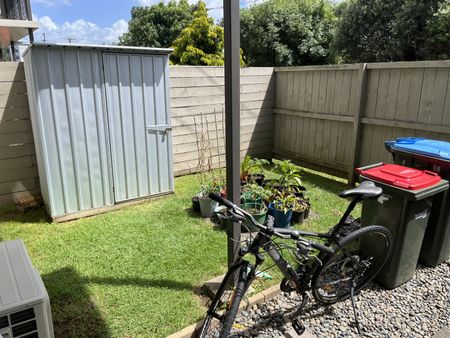 Unit 4, 68 Ferndale Road, Mount Wellington, Auckland - Photo 4