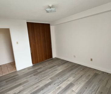 For Lease - 25 Kensington Road Unit# 1407, Brampton, Ontario - Photo 1