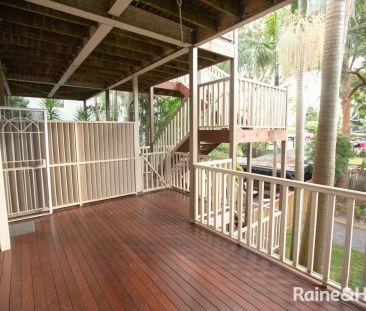 Apartment with 2 bedrooms & 1 bathroom - Photo 2