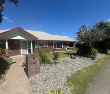 Large Family Home In Quiet Area of Richmond - Photo 3