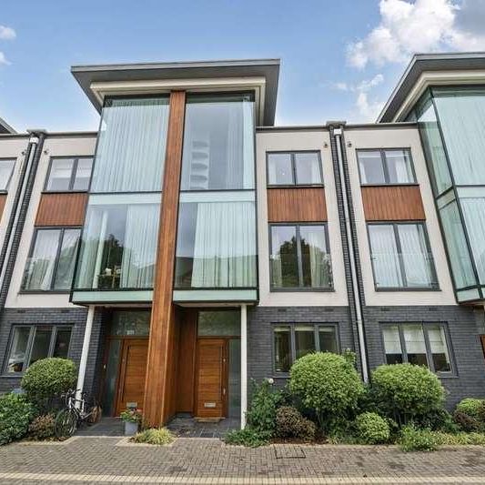 Page Mews, Battersea, SW11 - Photo 1
