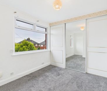 2 bedroom semi-detached house to rent - Photo 6