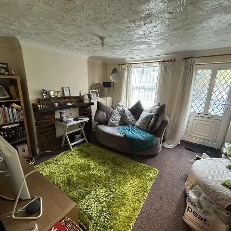 2 bedroom house to rent - Photo 1