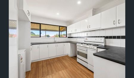 Spacious Family Living in Prime South Toowoomba Location - Photo 4