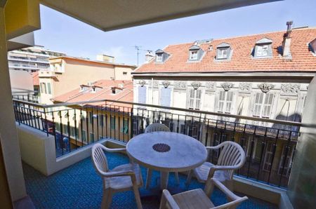 Location Appartement 1 pièce 38m² NICE 06000 - Photo 4