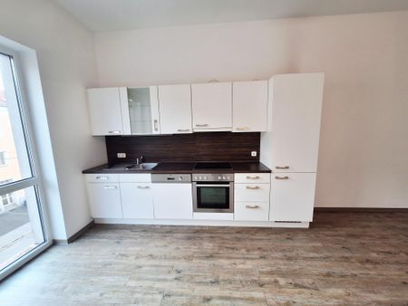 **NEUER PREIS ** Tolle 3-Zimmer Balkonwohnung in der Drouotstraße 4 - Top 12 - ideal für "WGs" - Photo 4
