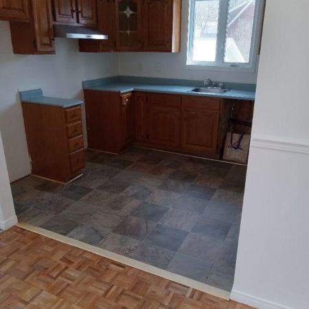 5 1\2 rue Bowen Sherbrooke 1230$ - Photo 3